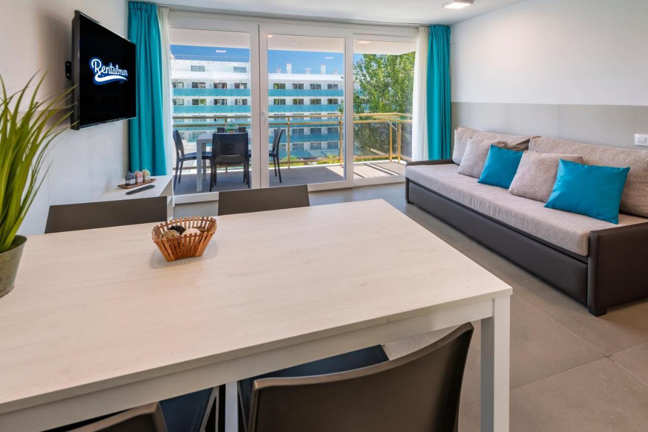 Rentalmar Salou Playa Family Suites Bagian luar foto