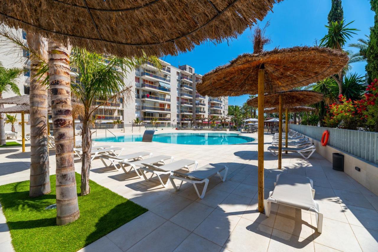 Rentalmar Salou Playa Family Suites Bagian luar foto